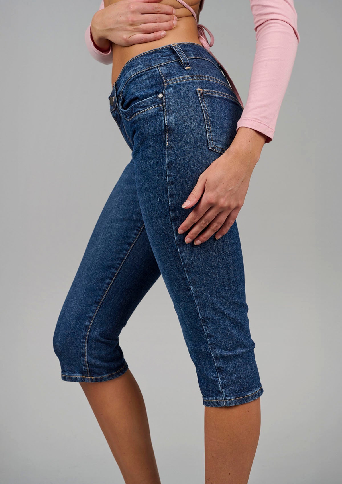 Little Gath’ Capri Jean - Dark Vintage Blue