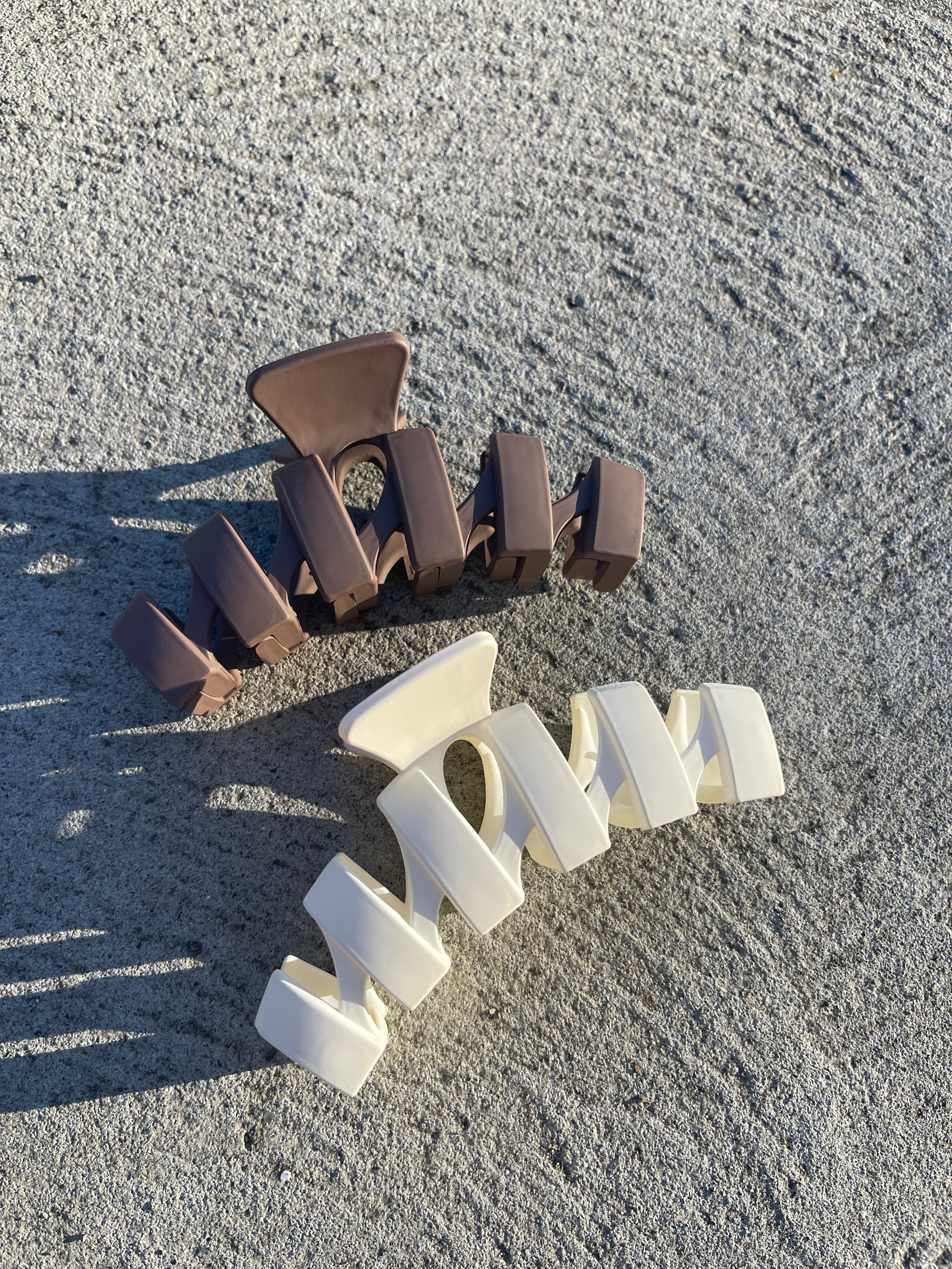 Matte Claw Clip