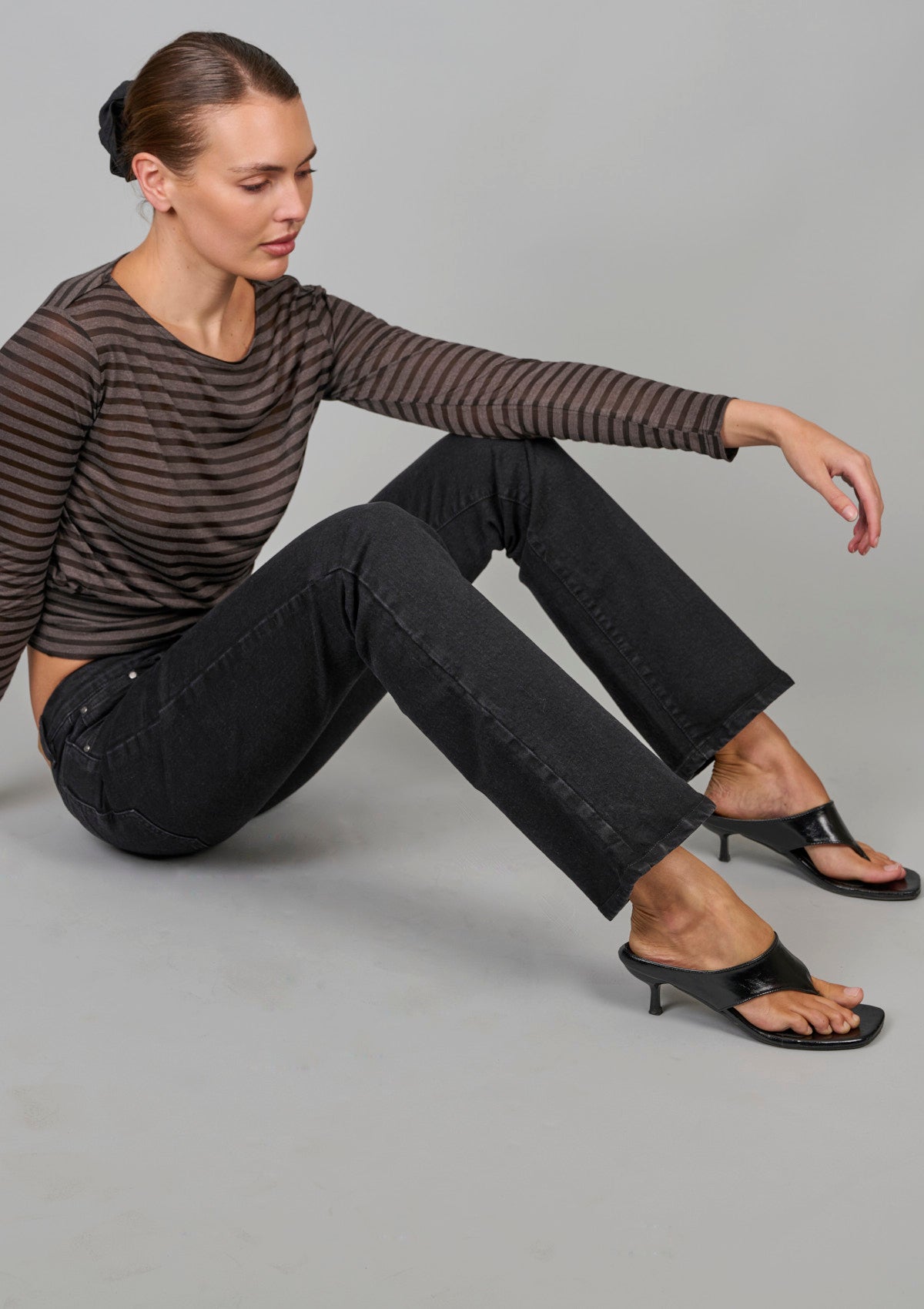 ‘Killer’ Low Rise Bootcut Jean - Washed Back Black