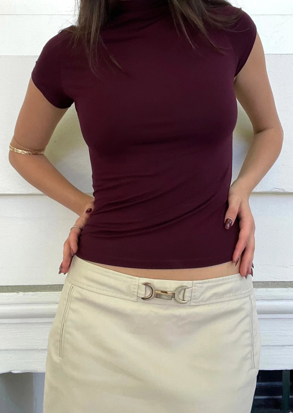 Dahlia Tee in Wine